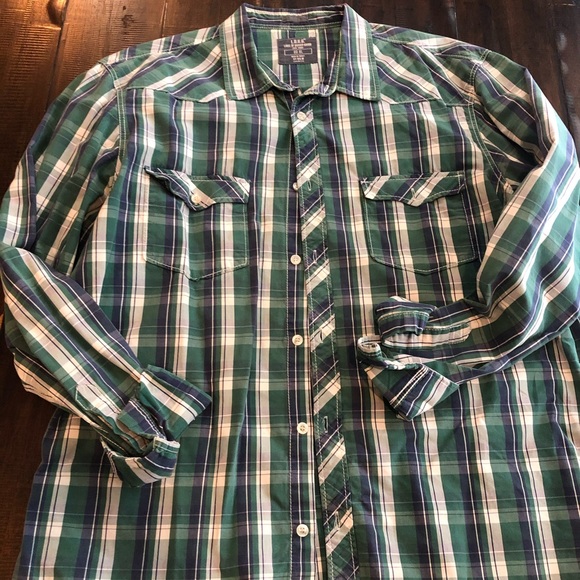 Classic Green Button Up - Picture 2 of 4